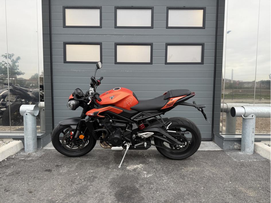 TRIUMPH STREET TRIPLE 765 R