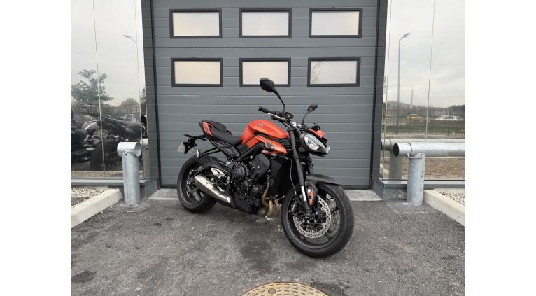 TRIUMPH STREET TRIPLE 765 R