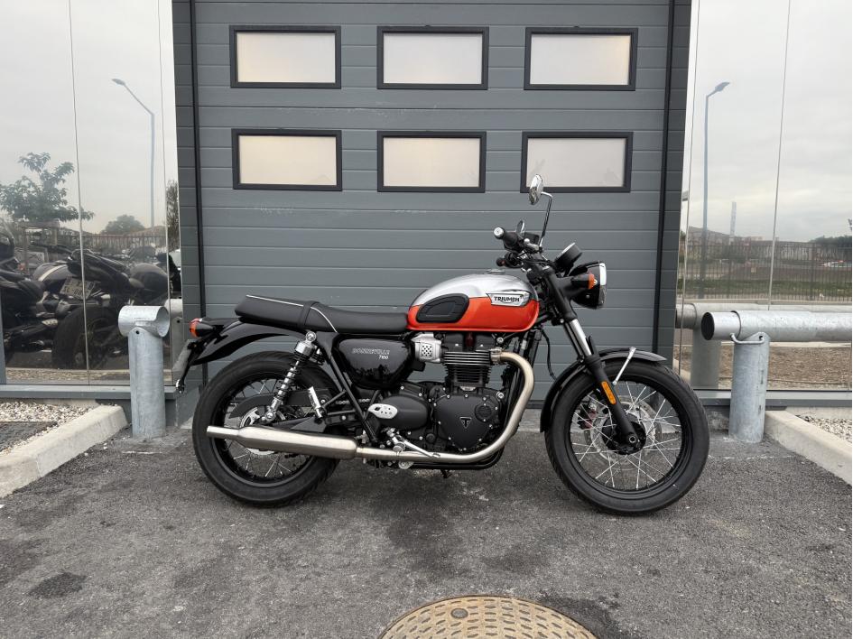 TRIUMPH Bonneville T100