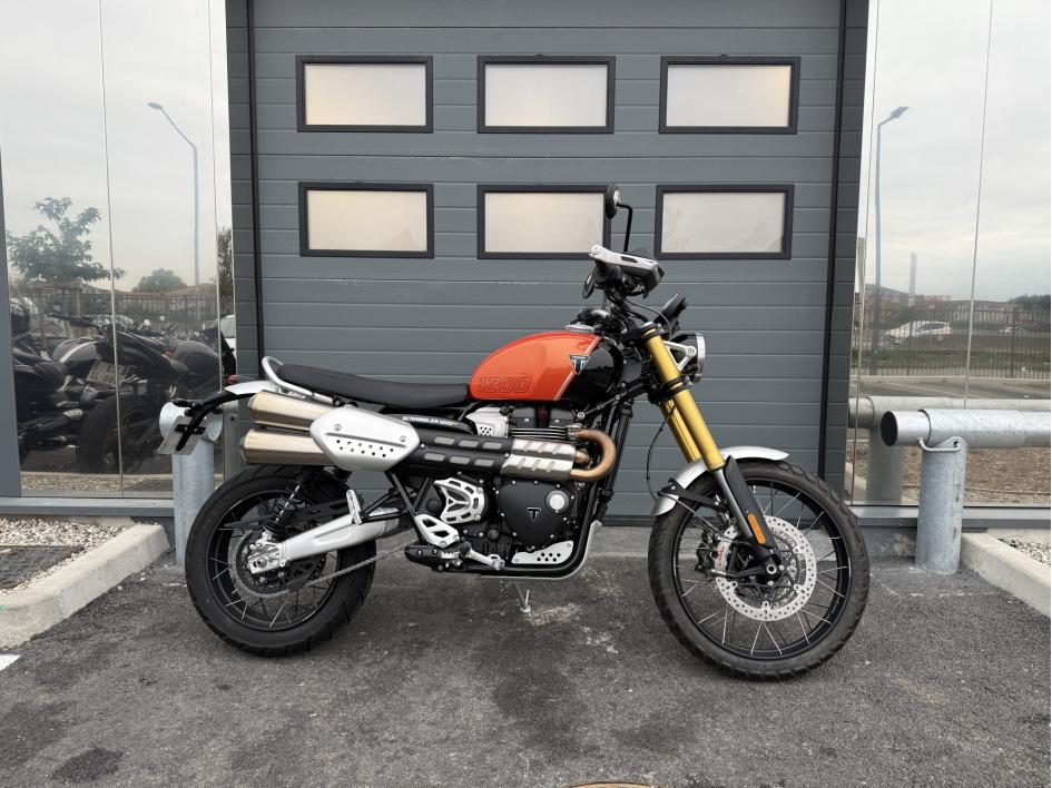 TRIUMPH SCRAMBLER 1200 XE